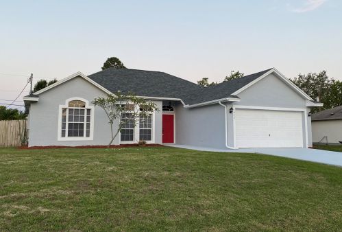 1012 Longfellow Rd, Fort Pierce, FL 34953-2329