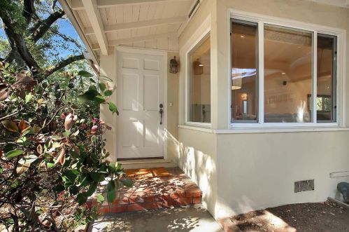 1465 Grant Rd, Los Altos, CA 94024-5732