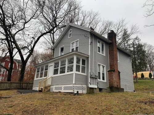 50 Highland Ave, Waterbury CT  06708-2732 exterior