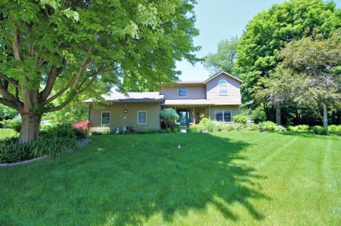 2505 Willowwood Ave, Valpo, IN 46383-2241