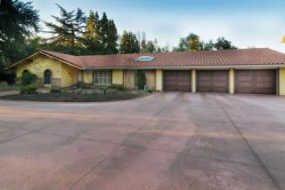 1149 Swift Ave, Fresno, CA 93704-3835
