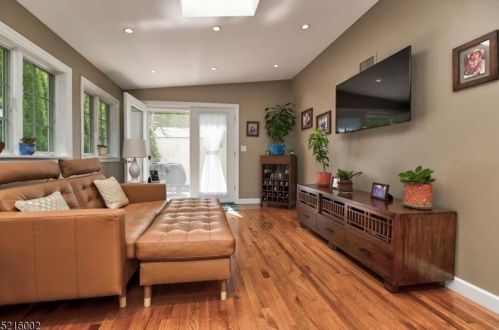 25 Cedar Rd, Skyline Lakes NJ  07456-1811 exterior