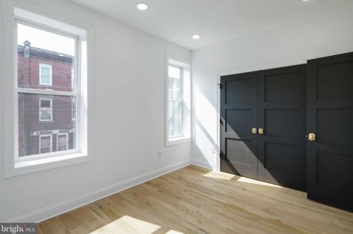 1613 15th St, Philadelphia PA  19121-3401 exterior
