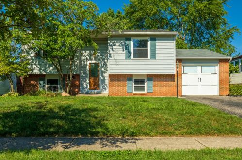 3647 Christopher Pl, Darbydale OH  43123-2427 exterior