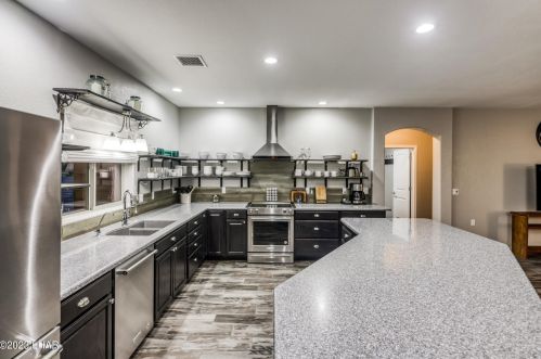 160 Cypress Dr, Lake Havasu City AZ  86403-6813 exterior