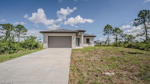 2606 19th St, Lehigh Acres, FL 33971-5906