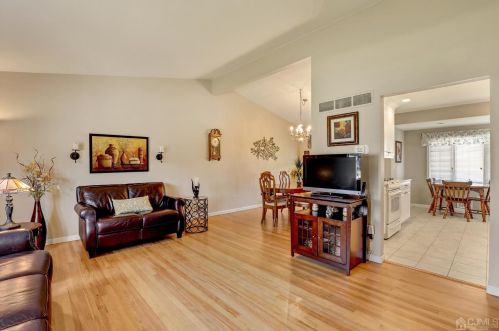 14 Twain Ave, Old Bridge NJ  08857-2109 exterior