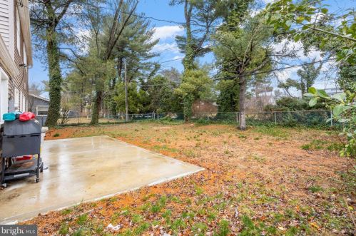 127 Somerset Dr, Willingboro NJ  08046-1415 exterior