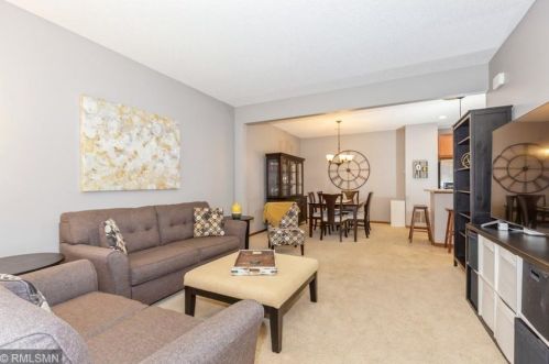 15588 Emerald Dr, Lino Lakes, MN 55038-4595
