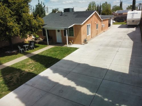 1606 Dallas St, Modesto, CA 95358-5535