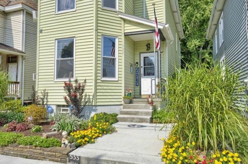 533 13th Ave, New Brighton, PA 15066-1208