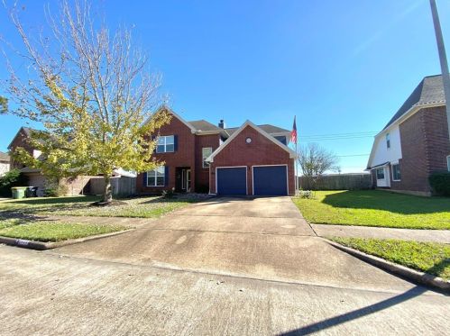 2924 Waterloo Rd, Pearland, TX 77581-4542