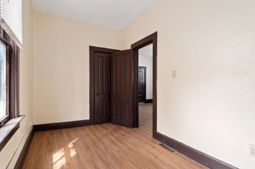 1229 Mckinley Ave, Milwaukee WI 53205-2534 exterior