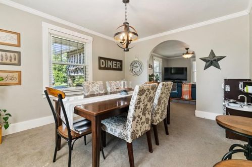 220 Vernon St, New Kensington PA  15068-5844 exterior