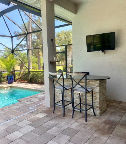 1722 Mockingbird Dr, Fort Pierce FL  34986-2049 exterior