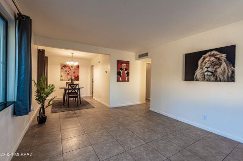 3102 30th St, Tucson, AZ 85713-2226