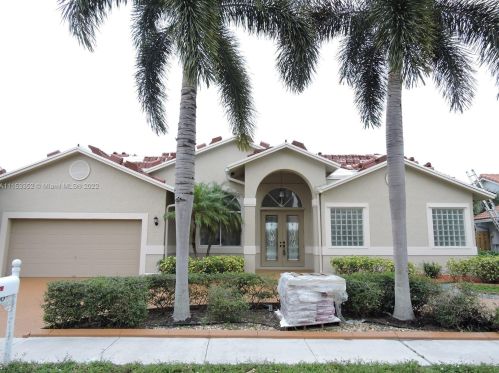 1401 104th Ave, Hollywood, FL 33025-4721