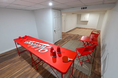 1677 Galeton Dr, Verona PA  15147-2826 exterior