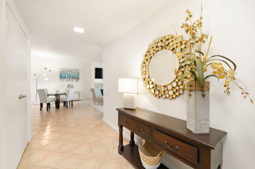 899 Island Dr, Rancho Mirage CA  92270-3119 exterior