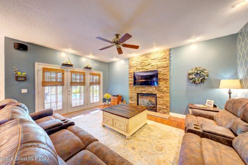 3910 Wateroak Way, Titusville FL  32796-1475 exterior