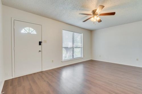 1303 Berry Dr, Cleburne TX  76033-6926 exterior