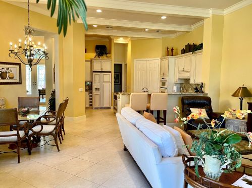 8801 Bally Bunion Rd, Fort Pierce FL  34986-3085 exterior