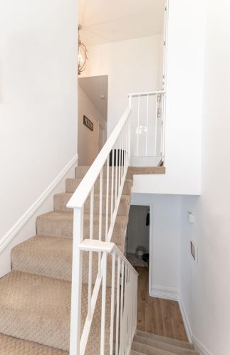 26009 Alizia Canyon Dr, Calabasas CA  91302-2609 exterior