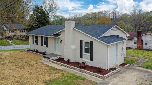 2601 Daye Dr, Greensboro NC  27406-6205 exterior