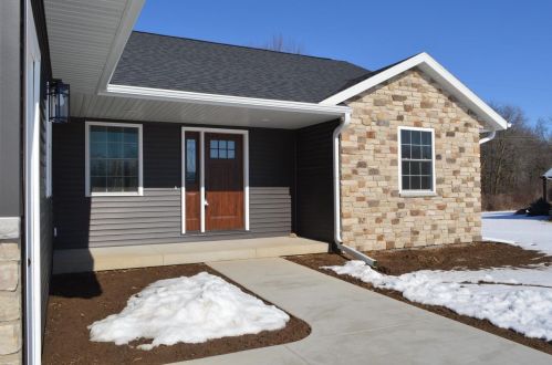 22 Birdie Blvd, Waupun, WI 53963-1279
