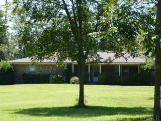 349 Daylily Rd, Cantonment, FL 32533-8084