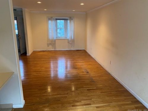 45 Salem Walk, Milford, CT 06460-7133