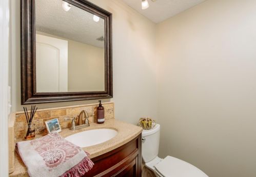1600 Cambridge Dr, Liberty Township OH  45042 exterior