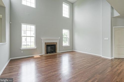 7 Westbury Dr, Berlin Boro NJ  08009-9681 exterior