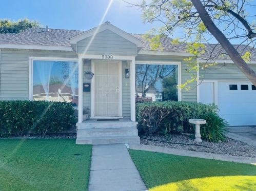 5088 Glen St, La Mesa, CA 91942-9563
