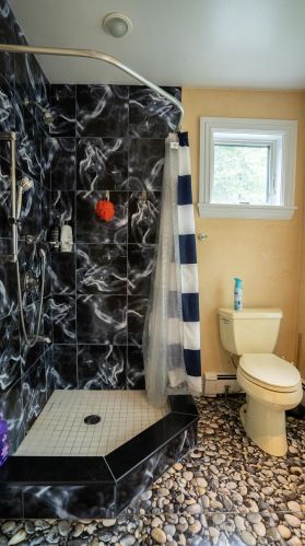 1044 Plain Rd, Hinsdale NH  03451-2150 exterior