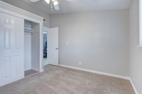 5633 Rosario Blvd, North Highlands CA  95660-4801 exterior