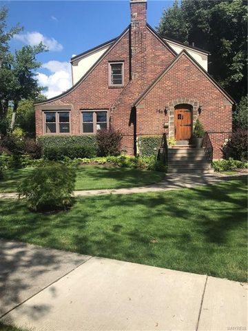 140 Deerhurst Park Blvd, Buffalo, NY 14217-2106
