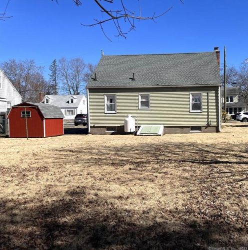 44 Victoria Rd, Manchester, CT 06040-4912