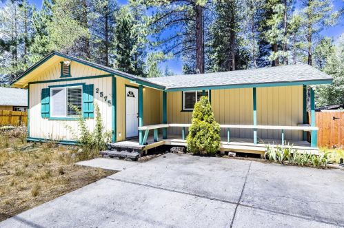 2575 Elwood Ave, South Lake Tahoe, CA 96150-2946
