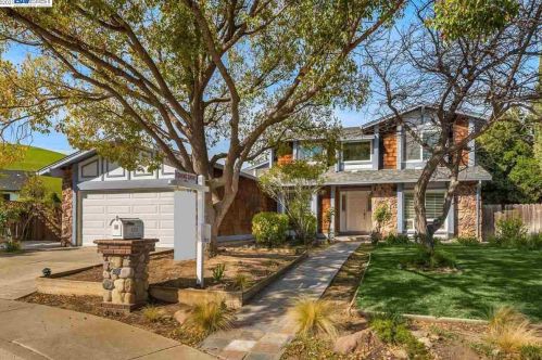4308 Skyline Pl, West Pittsburg, CA 94565-6266