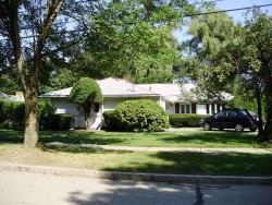 51 Pratt Dr, Newton, MA 02465-1321