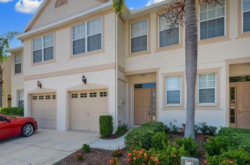 528 Black Lion Dr, Saint Petersburg, FL 33716-3472