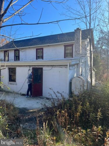 379 Schwenksville Rd, Collegeville PA  19473-1966 exterior