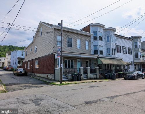 100 Mahanoy St, Glendon, PA 17948-2618