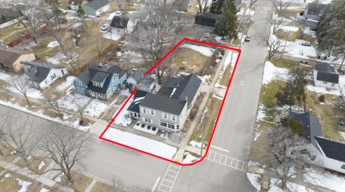 536 Walworth St, Lake Geneva, WI 53147-1518