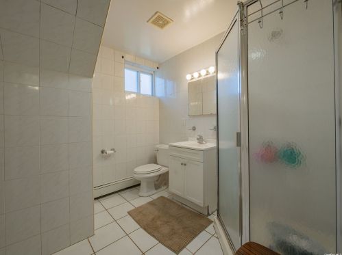 9 Old Broadway, New Hyde Park NY  11040-5012 exterior