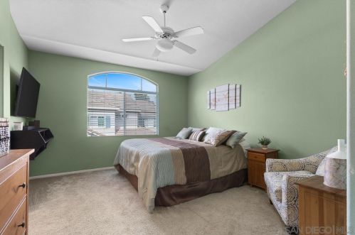 13503 Jadestone Way, San Diego CA 92130-2819 exterior