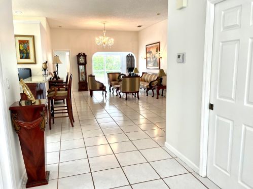 1464 Lake Breeze Dr, West Palm Beach, FL 33414-7956