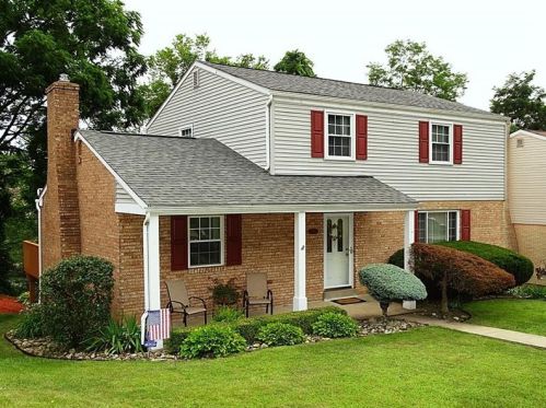 1820 Gina Dr, Pittsburgh, PA 15122-3117
