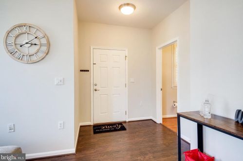 14542 Kylewood Way, Gainesville, VA 20155-6233